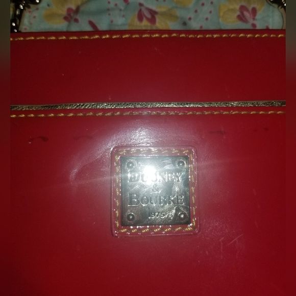 Dooney & Bourke Red Chain Strap Crossbody Patent Leather Bag - Picture 9 of 10